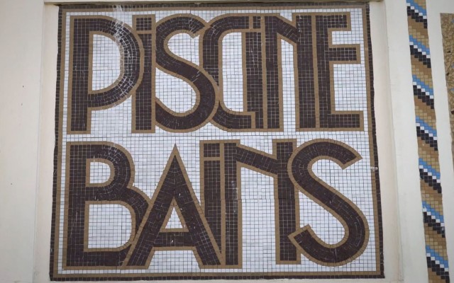 Une douche municipale