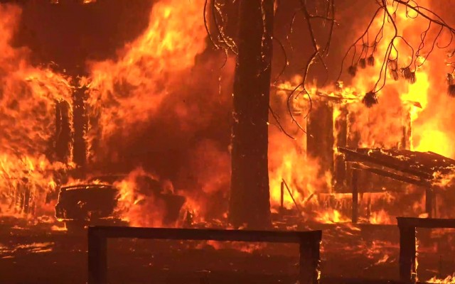 Mégafeux, le nouvel âge du feu